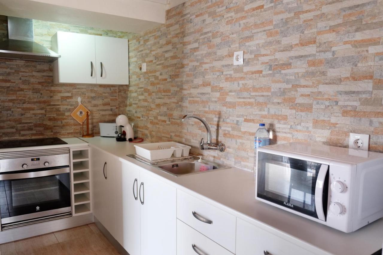 Magnolia - Casa Com Dois Quartos Junto Ao Mar - Renovada Em 2023 มอสเตรอส ภายนอก รูปภาพ
