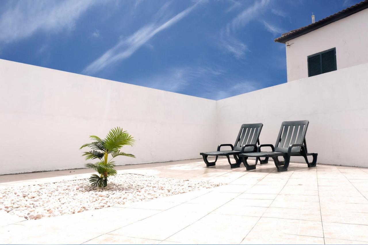 Magnolia - Casa Com Dois Quartos Junto Ao Mar - Renovada Em 2023 มอสเตรอส ภายนอก รูปภาพ
